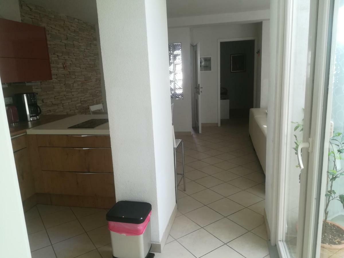 Apartma Zalka อิซอลา ภายนอก รูปภาพ