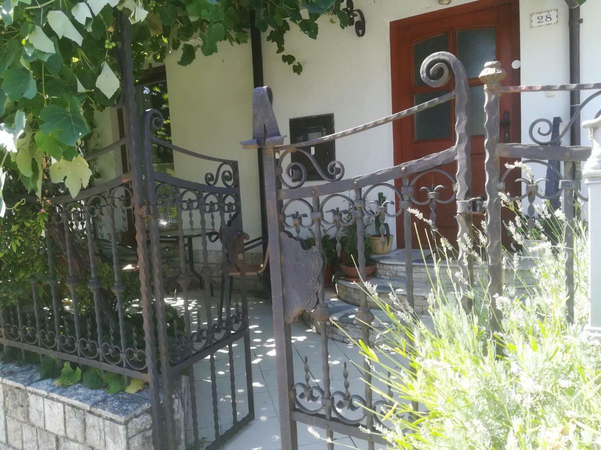 Apartma Zalka อิซอลา ภายนอก รูปภาพ