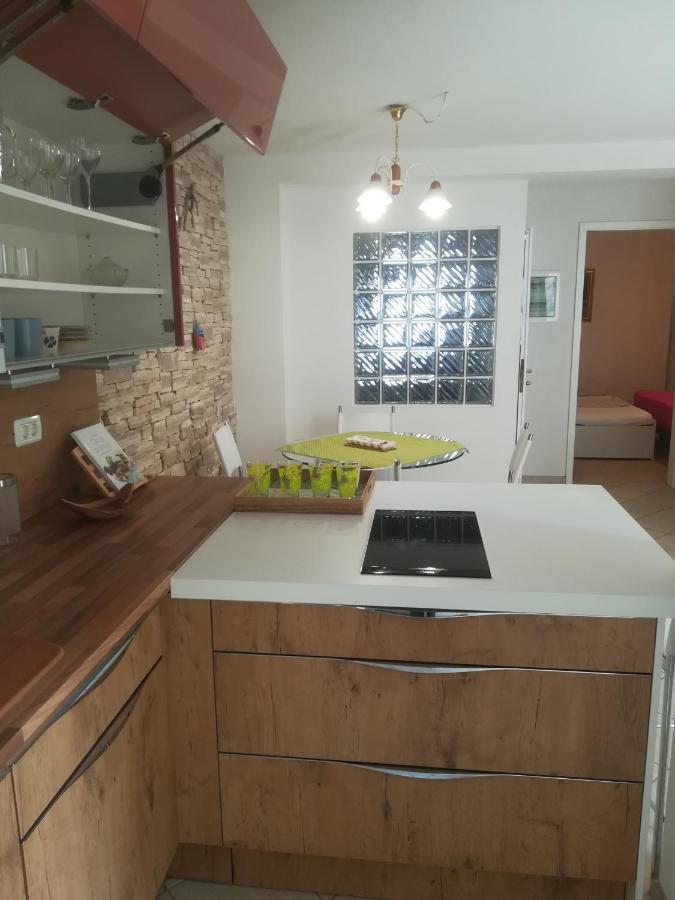 Apartma Zalka อิซอลา ภายนอก รูปภาพ